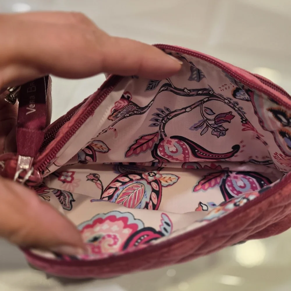 Vera Bradley Compact Organizer Makeup Bag Magenta Zipper Pockets 22710-023
